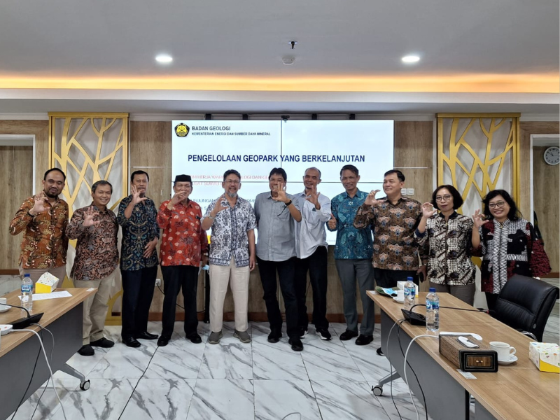 Pusat Survei Geologi, Badan Geologi, Kementerian ESDM, menerima kunjungan kerja Komisi C DPRD Daerah Istimewa Yogyakarta