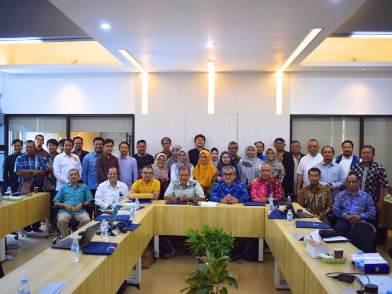 Pusat Survei Geologi, Badan Geologi, Kementerian ESDM, Berpartisipasi Dalam Pertemuan Konsorsium Gayaberat Indonesia (KGI) ke – 6