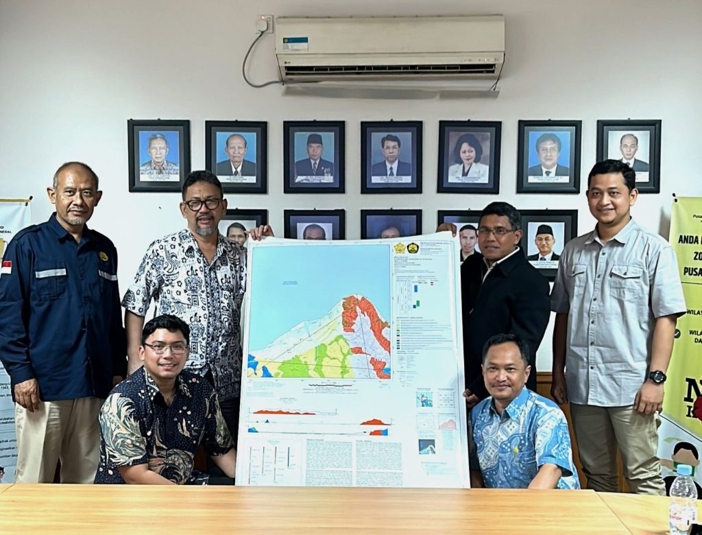 Penyerahan Peta Geologi Skala 1:50.000, Hasil Perjanjian Kerja Sama ...