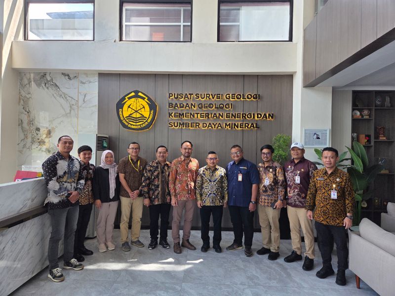 Kunjungan Bupati Banggai, Provinsi Sulawesi Tengah ke Badan Geologi Pusat Survei Geologi